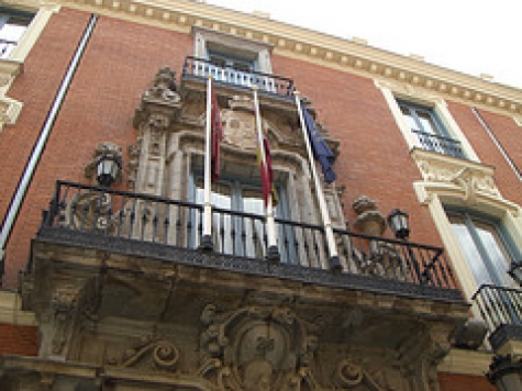 Sanjose will reform the Santo&ntilde;a Palace of Madrid