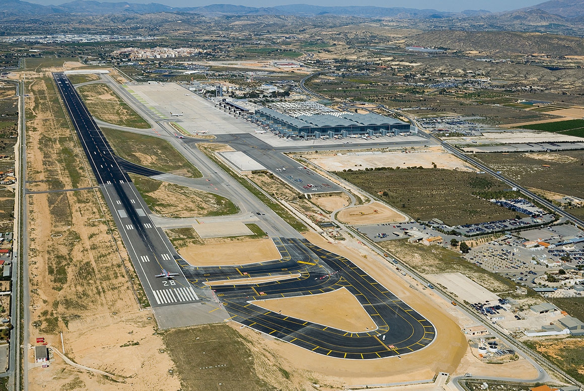 PISTE DE LAÉROPORT DALICANTE 