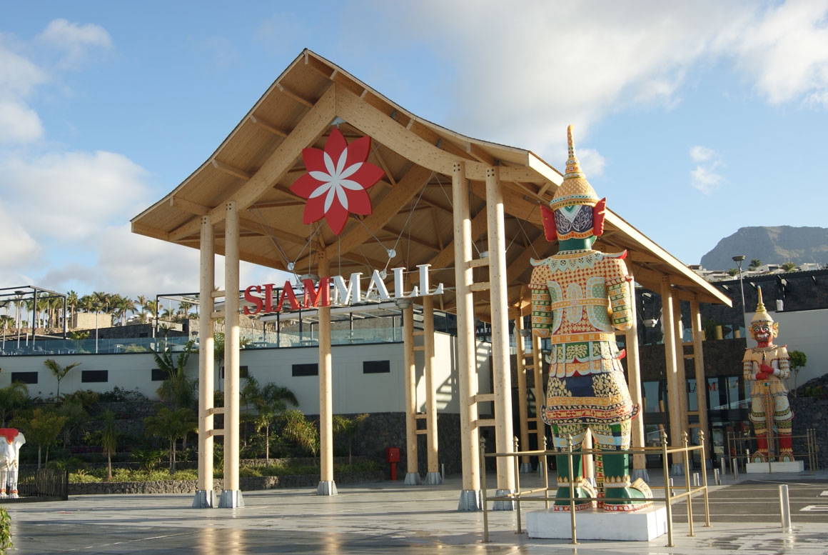 CENTRE COMMERCIAL SIAM MALL À ADEJE, TENERIFE 