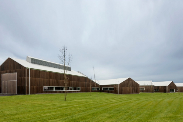 Inaugura&ccedil;&atilde;o da Sede de Norvento, em Lugo, constru&iacute;da por SANJOSE, edif&iacute;cio de �Energia Zero� que cobre todas as suas necessidades energ&eacute;ticas com energias renov&aacute;veis