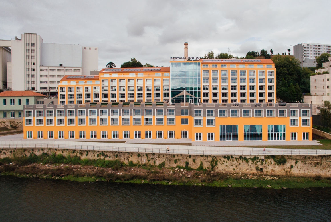 PESTANA DOURO - RIVERSIDE HOTEL & CONFERENCE CENTER 4 ÉTOILES À GONDOMAR, PORTO 