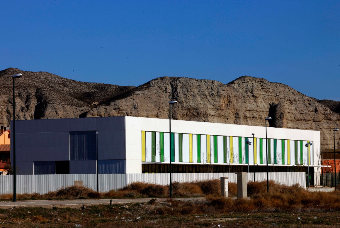 ÉCOLE MATERNELLE LA CUEVA ENCANTADA Á ALFAJARIN, SARAGOSSE