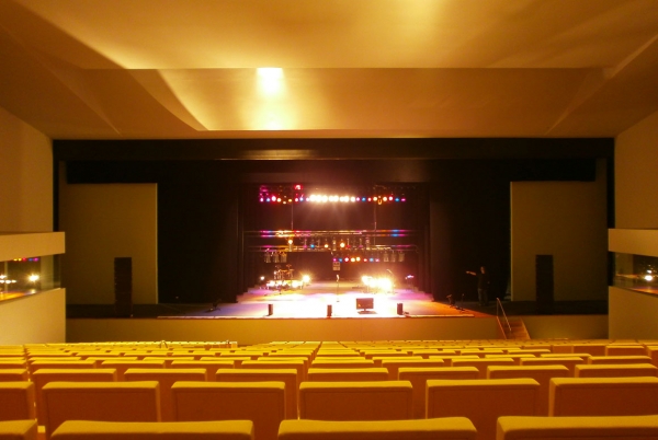 Tecnocontrol Servicios will carry out the maintenance of the Revell&iacute;n Auditorium Theater, Ceuta