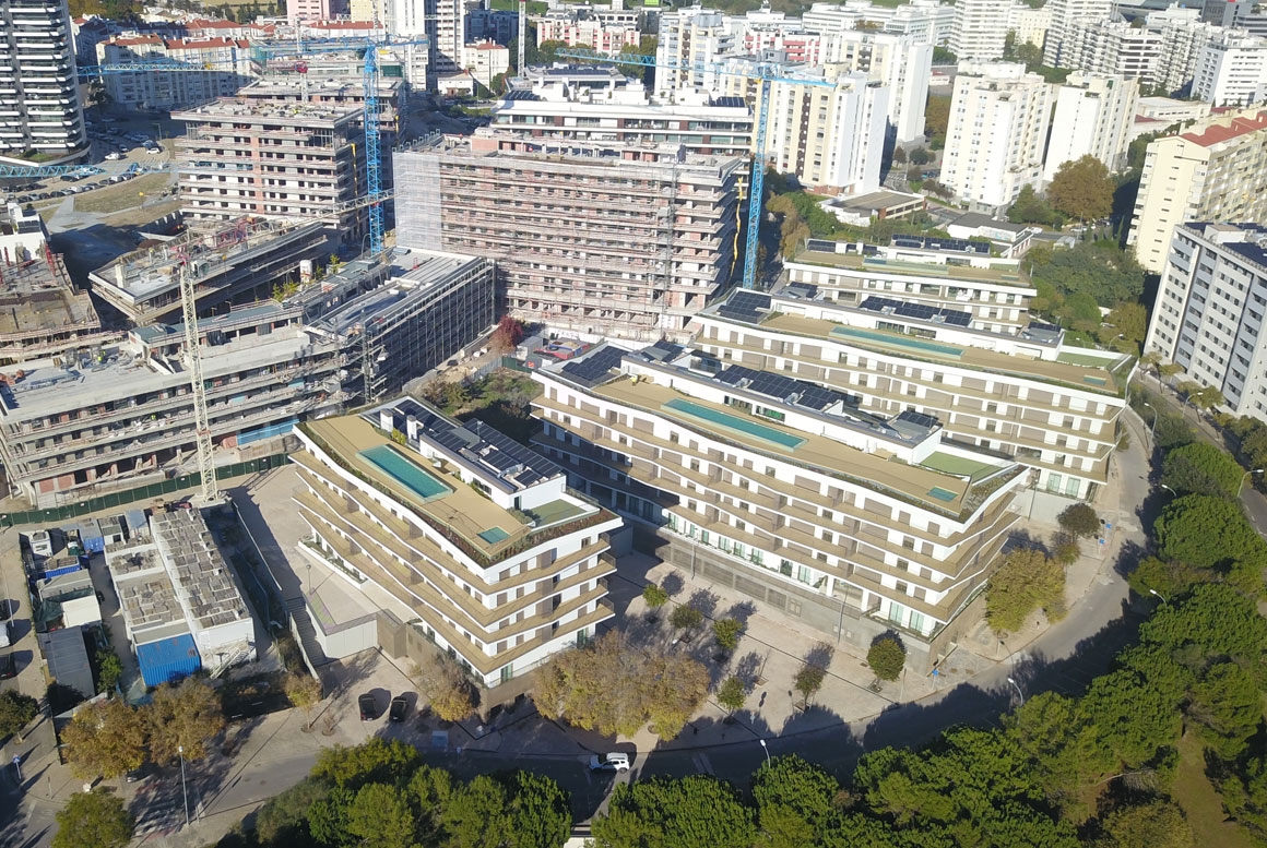 COMPLEXO RESIDENCIAL ALMA GARDENS EM MIRAFLORES, OEIRAS