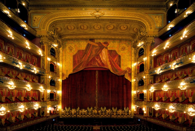 REABILITAÇÃO E VALORIZAÇÃO DO TEATRO COLÓN, BUENOS AIRES