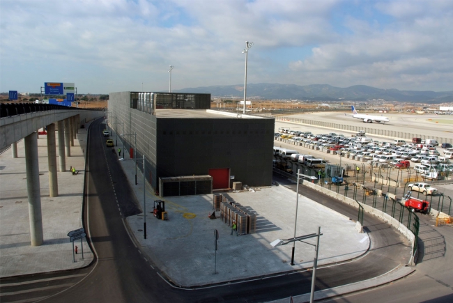 CENTRALE ÉNERGÉTIQUE DE LAÉROPORT DE BARCELONE 