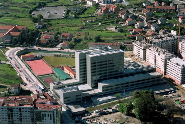 CAMPOLONGO ADMINISTRATIVE BUILDING OF THE REGIONAL AUTONOMOUS GOVERNMENT OF GALICIA (XUNTA DE GALICIA), PONTEVEDRA