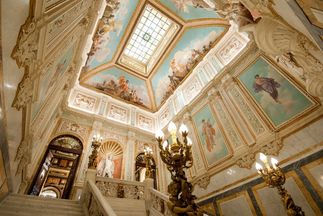 SEDE DA CÂMARA OFICIAL DO COMÉRCIO, INDÚSTRIA E SERVIÇOS DE MADRID. REABILITAÇÃO PALÁCIO DE SANTOÑA, MADRID