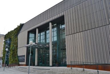 REHABILITACI�N PALACIO EUROPA