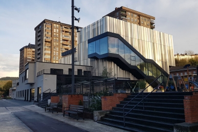 F�BRICA MUNICIPAL DE CULTURA DE LEKOUNA, RENTER�A