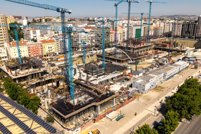 COMPLEXO ENTRECAMPOS, LISBOA