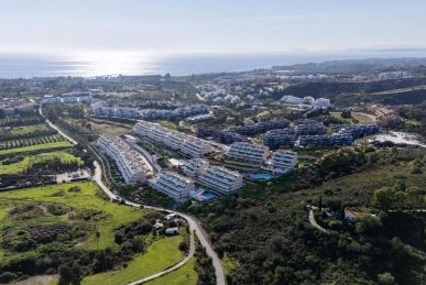 COMPLEJO RESIDENCIAL CAPRI III EN ESTEPONA, M&Aacute;LAGA